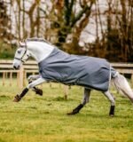 Horseware® Amigo® Bravo 12 Original Turnout Horse Blanket (100g Light) - Image 9