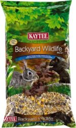 Kaytee Backyard Wildlife Food Blend For Wild Squirrels, Chipmunks, Rabbits and Other Backyard Wildlife, 5 Pound - Image 2