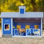Breyer Horses Breyer Farms Home at The Barn Playset | 10 Piece Playset | 1 Stablemates Horses Included | 15" L x 4" W x 10" H | 1:32 Scale | Model 59241 , Blue - Image 5