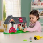 Fisher-Price Little People Toy for Toddlers, Play Set, Cute Horse Stable with Sounds, Figures and Accessories for Children from 1 Year, HWR84 - Image 3