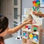 ONEST 20 Pieces Wooden Dollhouse Family Set Mini People Figures Dog Cat Sets Dollhouse Dolls Wooden Doll Family Pretend Play Figures Accessories for Pretend Dollhouse Toy - Image 8