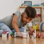 Schleich Horse Club — Hannah's Guest Horses Playset, 20-Piece Horse Stable Toy Set Including Mare, Foal, Hannah Doll and Dog Figurine, Horse Toys for Girls and Boys Ages 5+ - Image 6