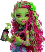 Monster High Venus McFlytrap Doll, Plant Monster with Pet Cat Chewlian & Accessories Like Backpack, Notebook, Snacks & More - Image 4