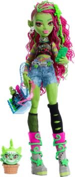 Monster High Venus McFlytrap Doll, Plant Monster with Pet Cat Chewlian & Accessories Like Backpack, Notebook, Snacks & More - Image 6