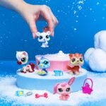Littlest Pet Shop - Winter Besties Collector Set - LPS Gen 7, Authentic Mystery Figures, Surprise Collectible Kidult Toy, Girls, Boys, Kids, Tweens Ages 4+ - Image 4