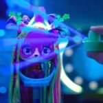 IMC Toys VIP Pets Cats - Melisa - Includes 1 VIP Pets Neon Cat Doll, 10 Surprises, 8 Accessories for Hair Styling | Girls & Kids Age 3+, Multicolor - Image 6