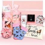 Roshtia 58 Pcs Horse Gift for Girls Women Horse Stuff Gifts for Horse Lovers Include Horse Tumbler Blanket Socks Necklace Stickers Accessories Christmas Birthday Gifts for Daughter Granddaughter - Image 2